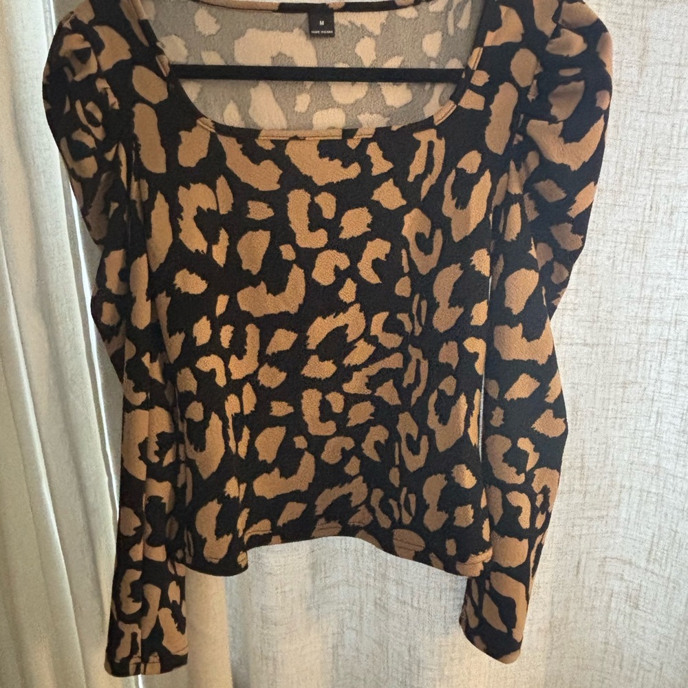 SHEIN Black and Tan Leopard Print Scoop Neck Top